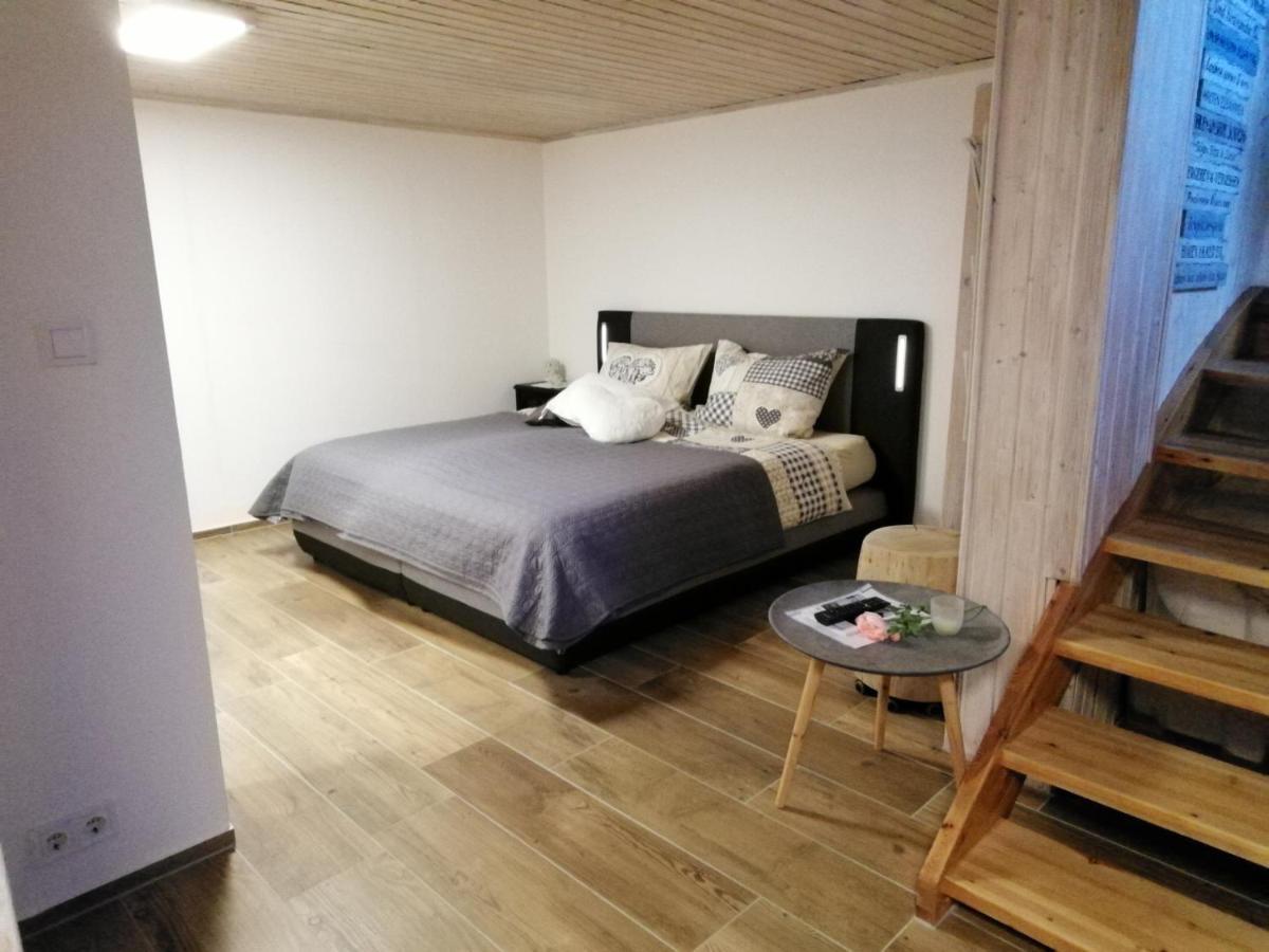 Ferienwohnung Blockhaus Juka Vinningen 외부 사진